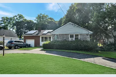 9 Melville Rd N, Huntington Station, NY 11746 - Photo 1