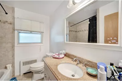 9 Melville Rd N, Huntington Station, NY 11746 - Photo 10