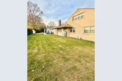 573 Fairway Drive, Woodmere, NY 11598 - Photo 18