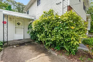 79 E Deer Park Rd, Dix Hills, NY 11746 - Photo 22