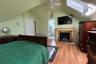 17 Somerset Ave, East Islip, NY 11730 - Photo 32