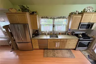 17 Somerset Ave, East Islip, NY 11730 - Photo 22