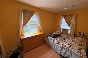 17 Somerset Ave, East Islip, NY 11730 - Photo 16