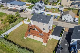 853 S Bay St, Lindenhurst, NY 11757 - Photo 24