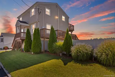 853 S Bay Street, Lindenhurst, NY 11757 - Photo 2