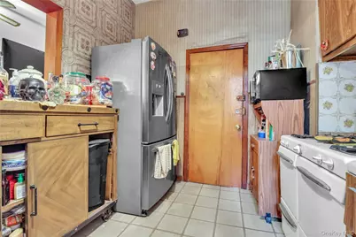 2308 31 Drive, Astoria, NY 11106 - Photo 8