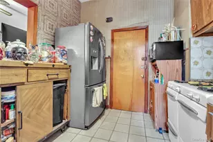 23-08 31st Dr, Astoria, NY 11106 - Photo 8