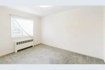15-63 212 Street #177, Bayside, NY 11360 - Photo 10