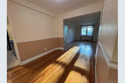 30 Cathedral Avenue #4A, Hempstead, NY 11550 - Photo 2