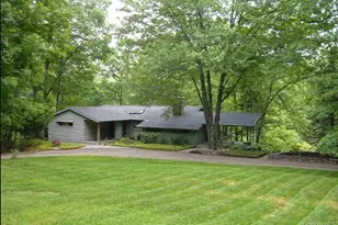 272 Drake Rd, Pleasant Valley, NY 12569 - Photo 2