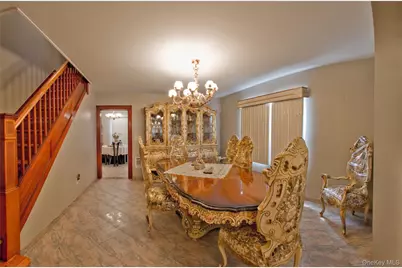 71-28 66th Drive, Middle Village, NY 11379 - Photo 4