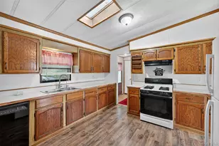 74 Pine Dr, Bloomingburg, NY 12721 - Photo 20