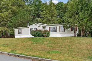 74 Pine Dr, Bloomingburg, NY 12721 - Photo 4