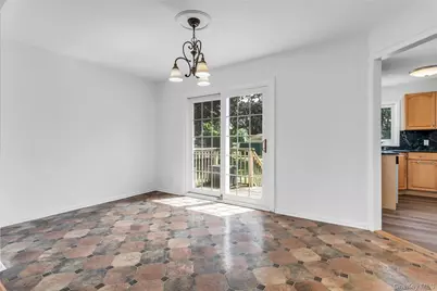 344 N Hickory Street, Massapequa, NY 11758 - Photo 8