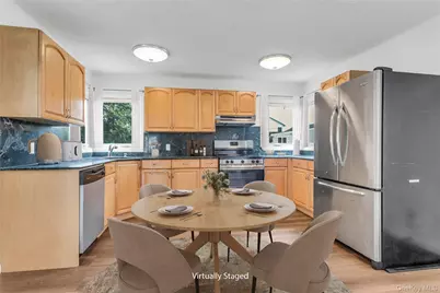 344 N Hickory Street, Massapequa, NY 11758 - Photo 10