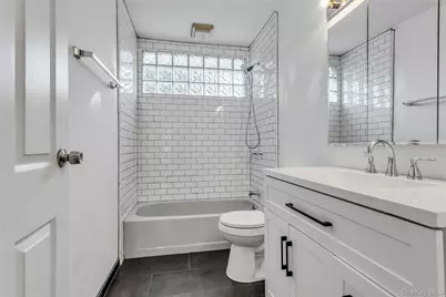 344 N Hickory Street, Massapequa, NY 11758 - Photo 18