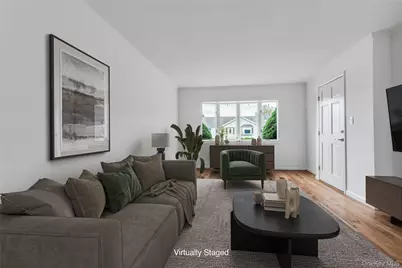 344 N Hickory Street, Massapequa, NY 11758 - Photo 4