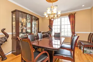 1674 Birch Dr, Merrick, NY 11566 - Photo 8