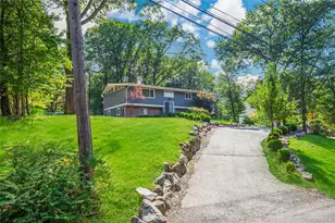 24 Skylark Dr, Spring Valley, NY 10977 - Photo 2