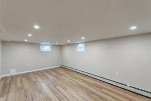 31 Terrell St, Patchogue, NY 11772 - Photo 14