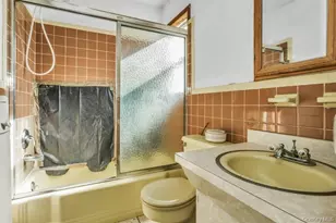 291 Lincoln St, Franklin Square, NY 11010 - Photo 12