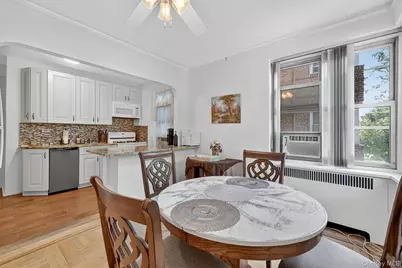 601 Pelham Parkway N #106, Bronx, NY 10467 - Photo 16