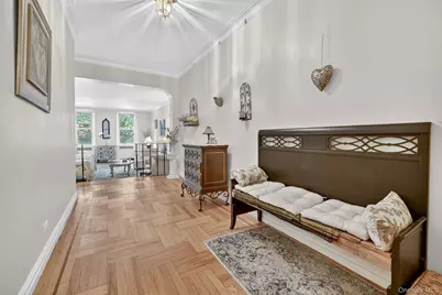 601 Pelham Parkway N #106, Bronx, NY 10467 - Photo 6