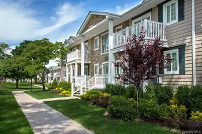 234 River Avenue #14, Patchogue, NY 11772 - Photo 2