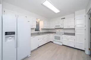 10 Grove Mews, Chappaqua, NY 10514 - Photo 6