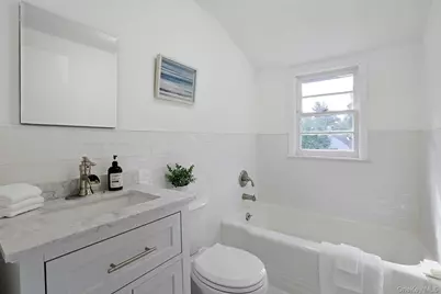 200 Fort Hill Road, Scarsdale, NY 10583 - Photo 22