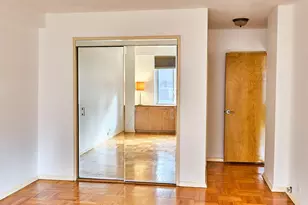 411 E 53rd St, New York, NY 10022 - Photo 4