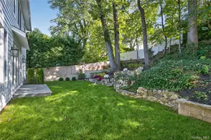 5 Pepperday Ave, Port Washington, NY 11050 - Photo 42