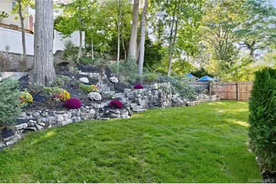 5 Pepperday Avenue, Port Washington, NY 11050 - Photo 44