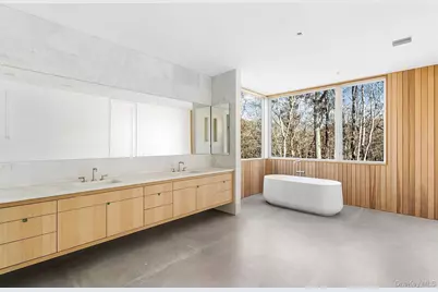 16 Arbor Path, Amagansett, NY 11930 - Photo 8