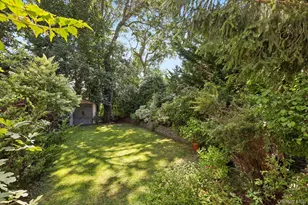 230 Cook St, Huntington Station, NY 11746 - Photo 40
