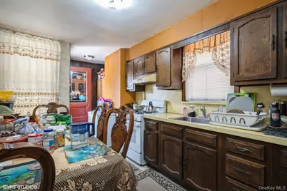 4261 Byron Avenue, Bronx, NY 10466 - Photo 24