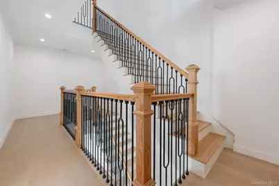 4 Angelas Place #1, Bronx, NY 10465 - Photo 14