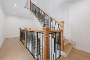 4 Angelas Pl, Bronx, NY 10465 - Photo 14