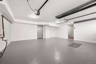 4 Angelas Pl, Bronx, NY 10465 - Photo 40