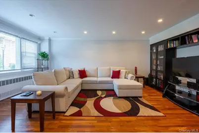 1600 Grand Avenue #V1, Baldwin, NY 11510 - Photo 2