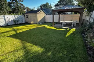 77-34 Little Neck Pkwy, Glen Oaks, NY 11004 - Photo 2