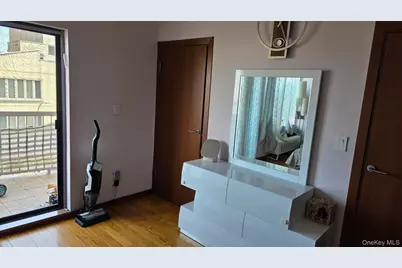 134 West End Avenue #4A, Brooklyn, NY 11235 - Photo 4