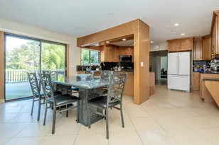 32 Carriage Rd, Great Neck, NY 11024 - Photo 6