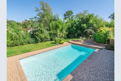 32 Carriage Road, Great Neck, NY 11024 - Photo 28