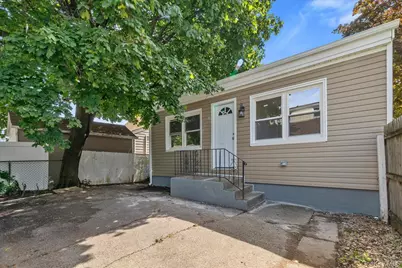 1686 Rosalind Avenue, Elmont, NY 11003 - Photo 38