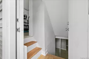 1686 Rosalind Ave, Elmont, NY 11003 - Photo 28