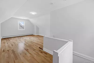 1686 Rosalind Avenue, Elmont, NY 11003 - Photo 30