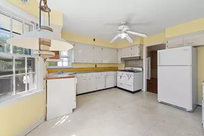 298 Nassau Parkway, Oceanside, NY 11572 - Photo 14