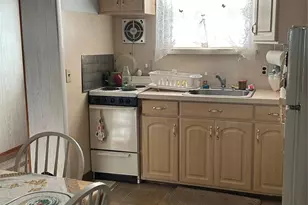 298 Doris Ave, Franklin Square, NY 11010 - Photo 4