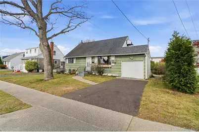 207 N Nassau Avenue, Massapequa, NY 11758 - Photo 1